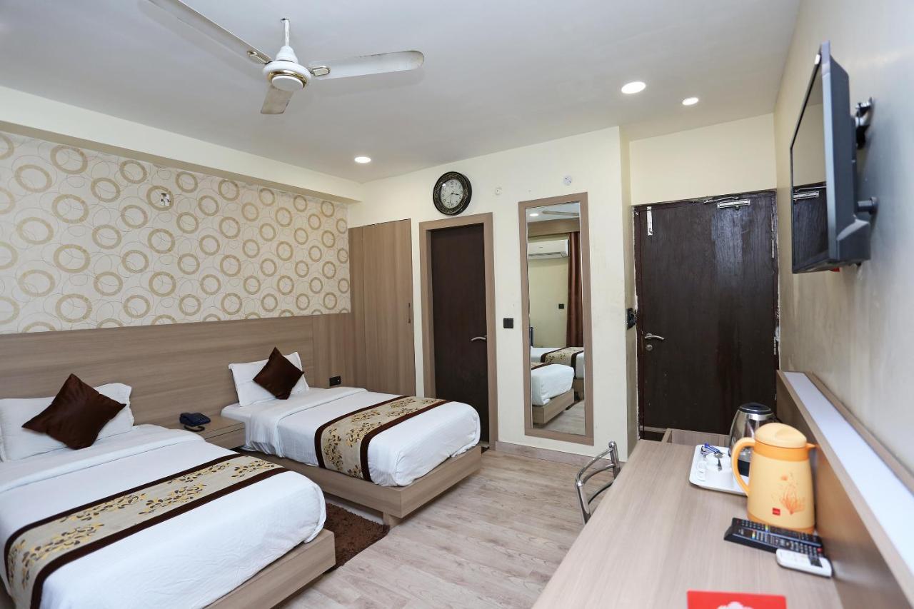Capital O 5663 Gs Inn Chinhat エクステリア 写真