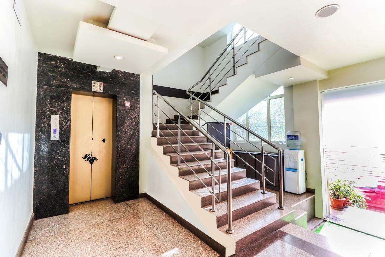 Capital O 5663 Gs Inn Chinhat エクステリア 写真