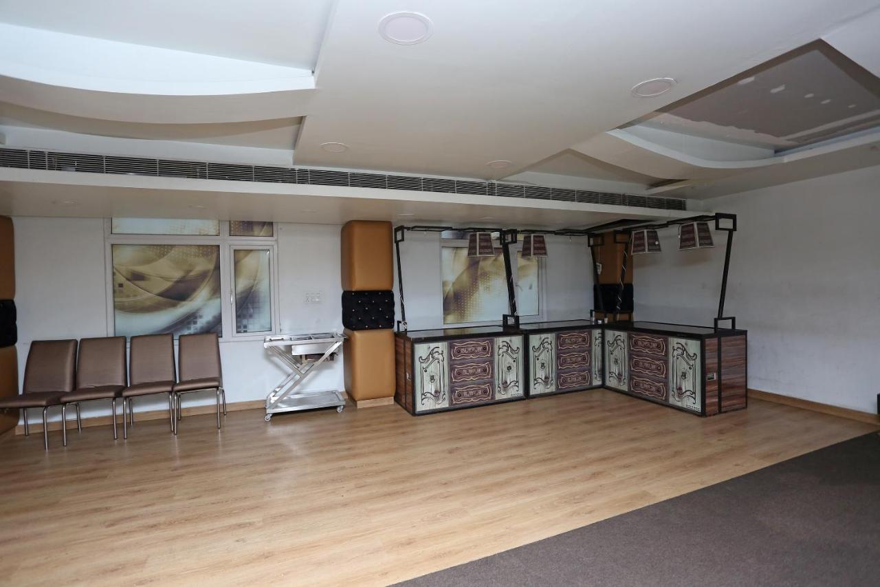 Capital O 5663 Gs Inn Chinhat エクステリア 写真